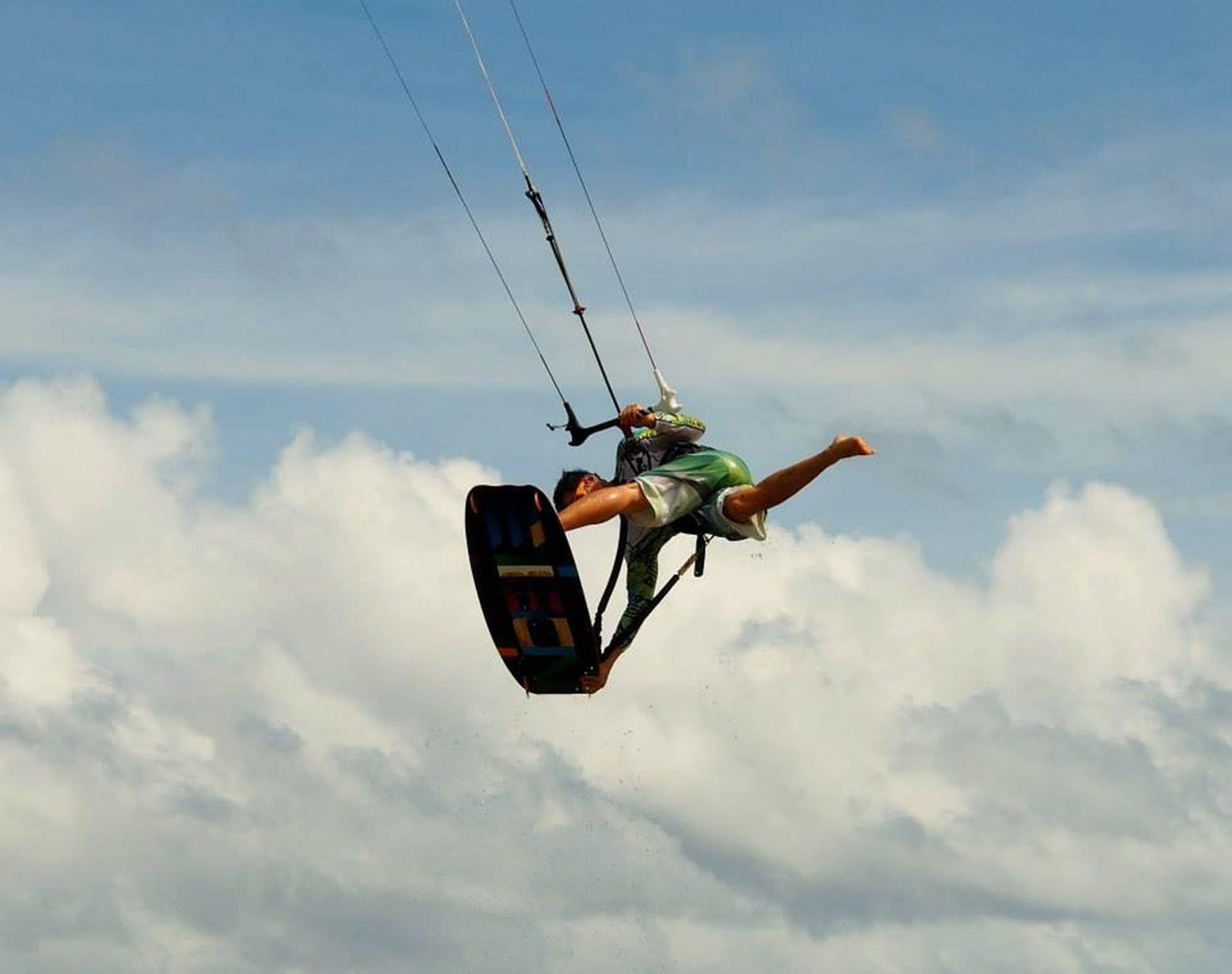 Mangoriders Beach Club Caticlan Esterno foto